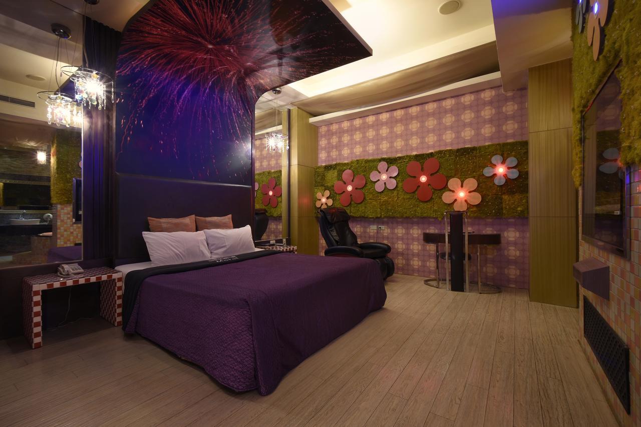 Sun Garden Motel Kaohsiung Buitenkant foto