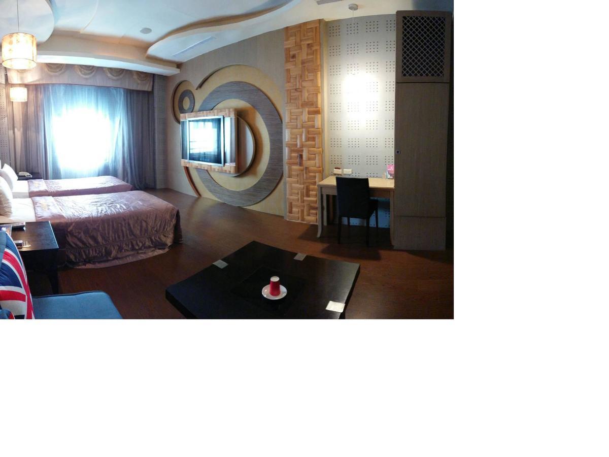 Sun Garden Motel Kaohsiung Buitenkant foto