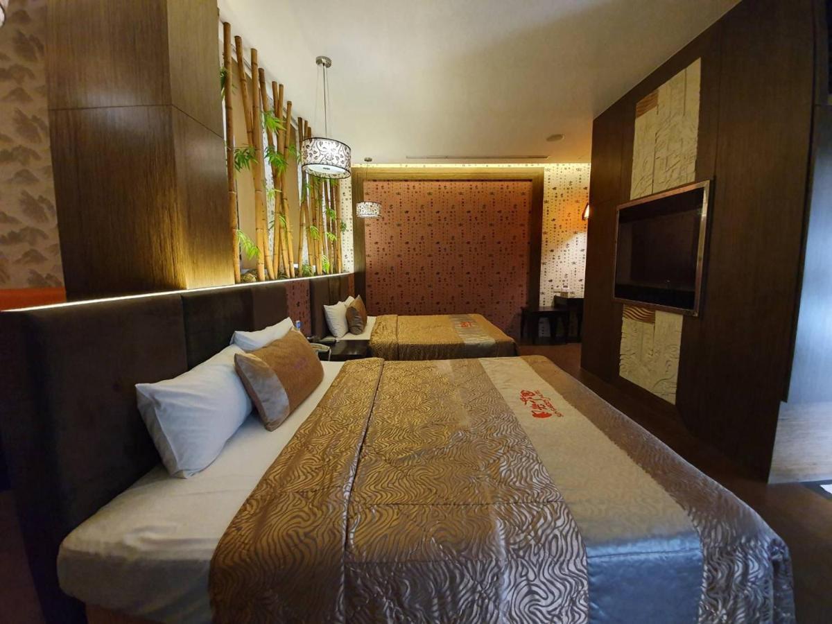 Sun Garden Motel Kaohsiung Buitenkant foto