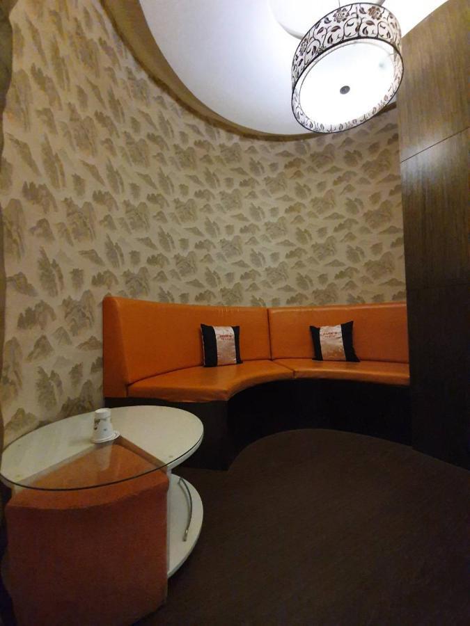 Sun Garden Motel Kaohsiung Buitenkant foto